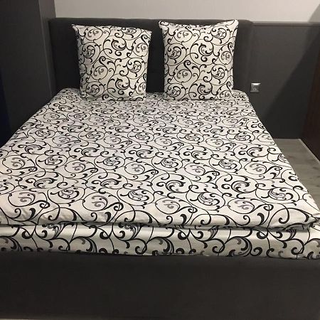 Centre In Uzhgorod Apartment Ngoại thất bức ảnh