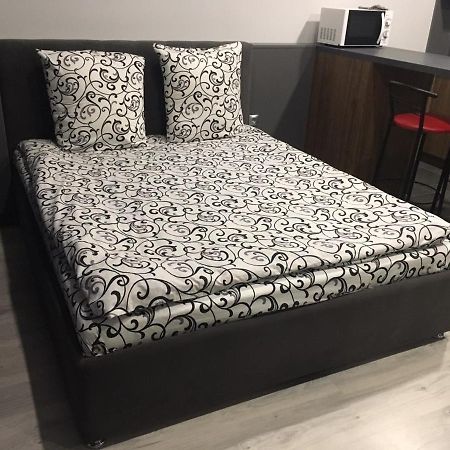 Centre In Uzhgorod Apartment Ngoại thất bức ảnh