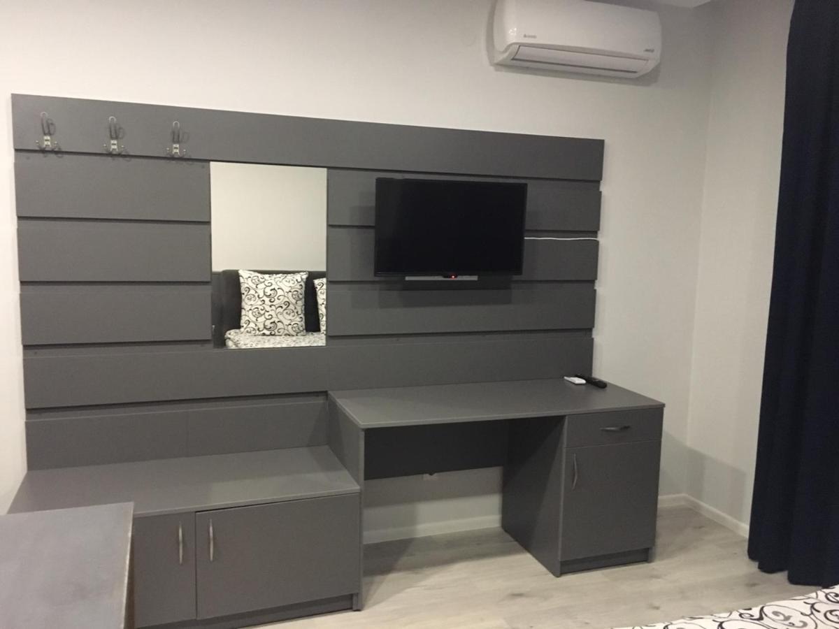 Centre In Uzhgorod Apartment Ngoại thất bức ảnh